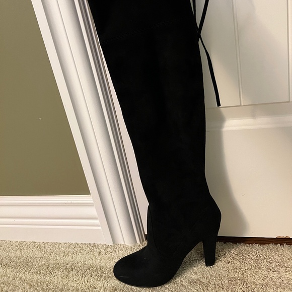 Steve Madden knee high boots - Picture 2 of 4